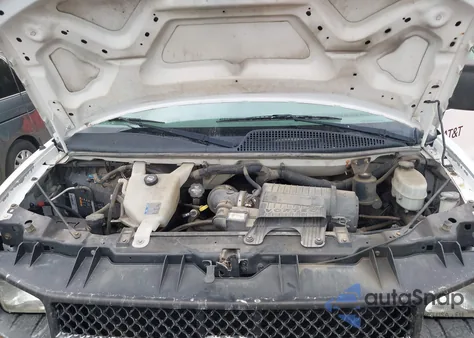 2013 Chevrolet Express 2500 Work Van z USA, uszkodzony, nr VIN 1GCWGFCA5D1140428